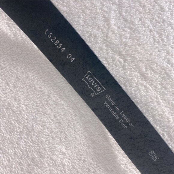 Levi’s Black Leather Belt - Picture 3 of 16